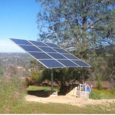 Installation de montage sur poteau solaire en acier galvanisé
