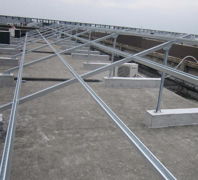 Système de montage solaire C-Steel Q235 à prix bas