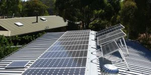 Montage sur base de panneau solaire ajustable
