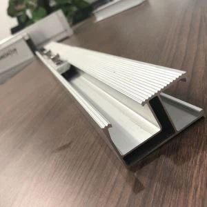 Profils en aluminium trapézoïdaux de toit solaire