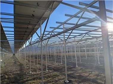 Système de rayonnage pour ferme solaire écologique
